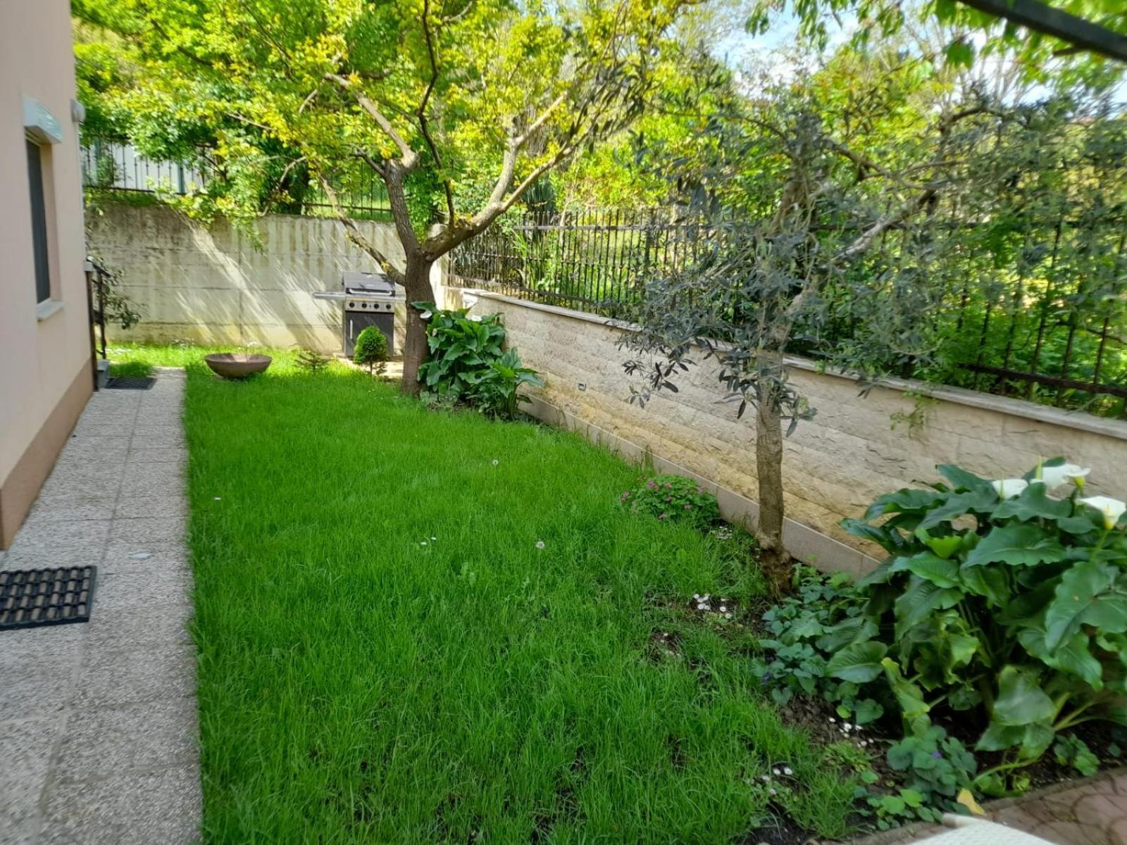 Stanovanje V Mirni Zeleni Okolici Apartman Koper